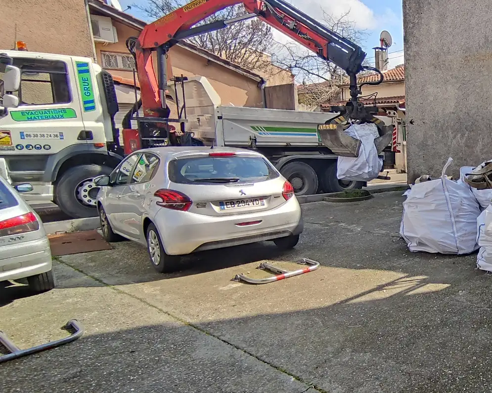 Collecte de big bags par camion grue